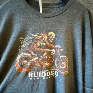 Ruidoso New Mexico Skeleton Motorcycle Graphic Tee - Charcoal, Sz XL, New